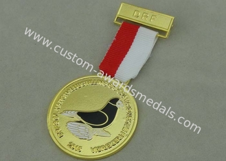 L'abitudine sintetica dello smalto DRF assegna la doratura delle medaglie in lega di zinco con la medaglia del nastro