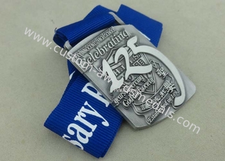 In lega di zinco le medaglie di sport dei premi delle medaglie 3D della pressofusione, medaglie maratone correnti dello smalto del nastro