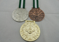 L'argento e la doratura 3D mettono in mostra la medaglia con il nastro lungo per la riunione di sport, festa, premi