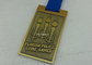 Le medaglie maratone su misura dell'oro 3D, medaglie di sport della pressofusione, medaglie dello smalto del nastro con in lega di zinco